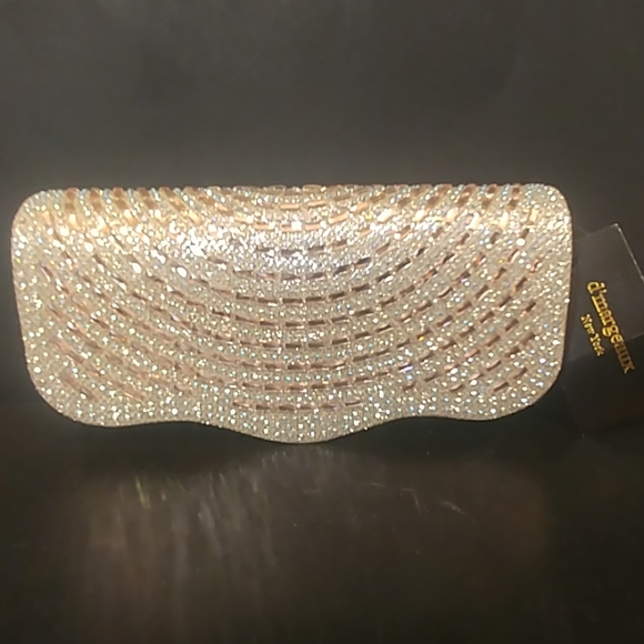 D'margeaux Sparkling Glamour Champagne Clutch - Picture 3 of 6